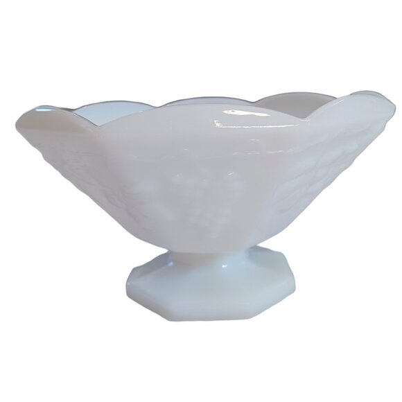 Vintage Anchor Hocking Milk Glass Footed Serving Bowl Pedestal White Planter - Picture 1 of 10